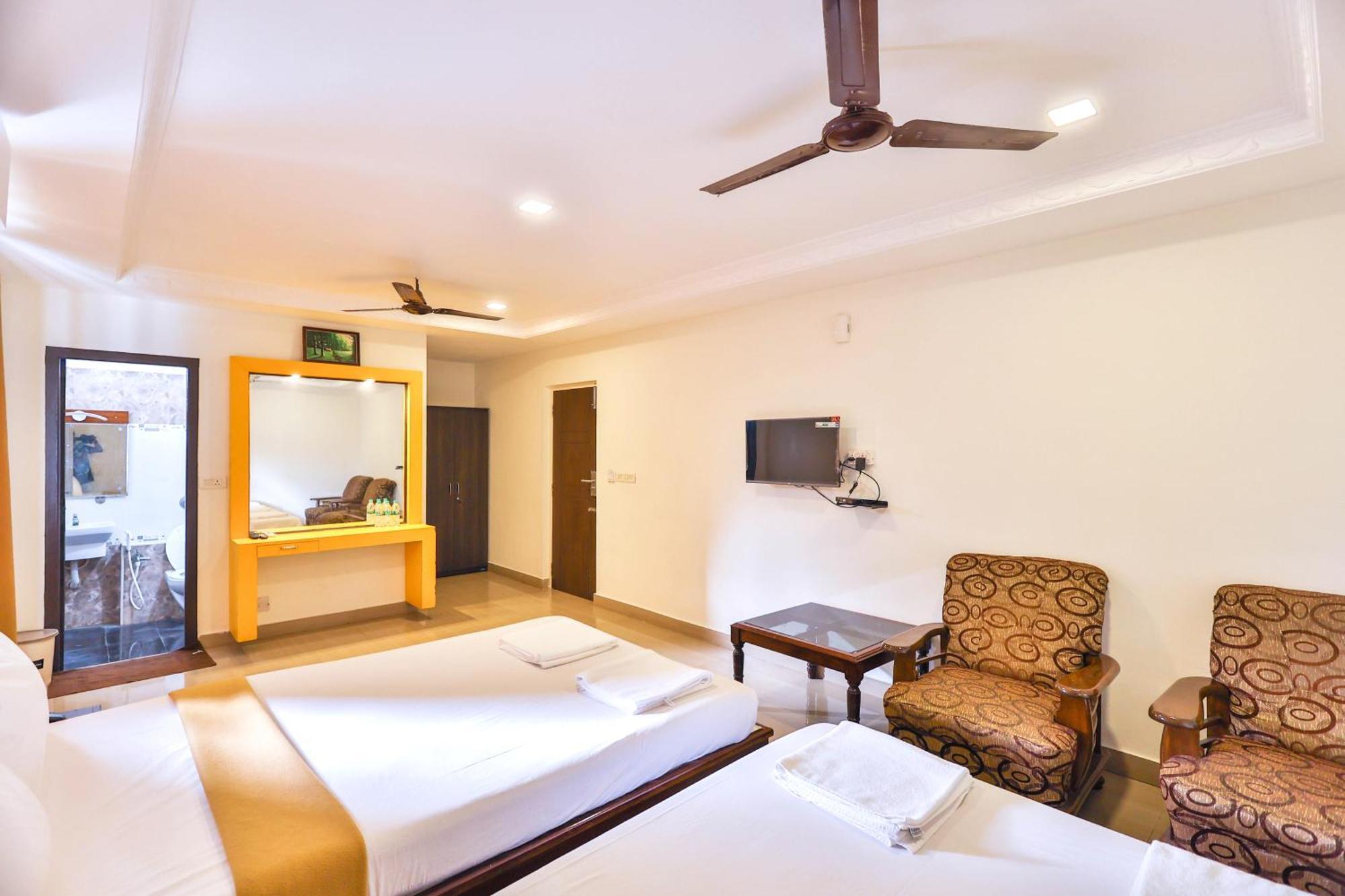 Hotel Golden Bliss Pondicherry Exterior photo