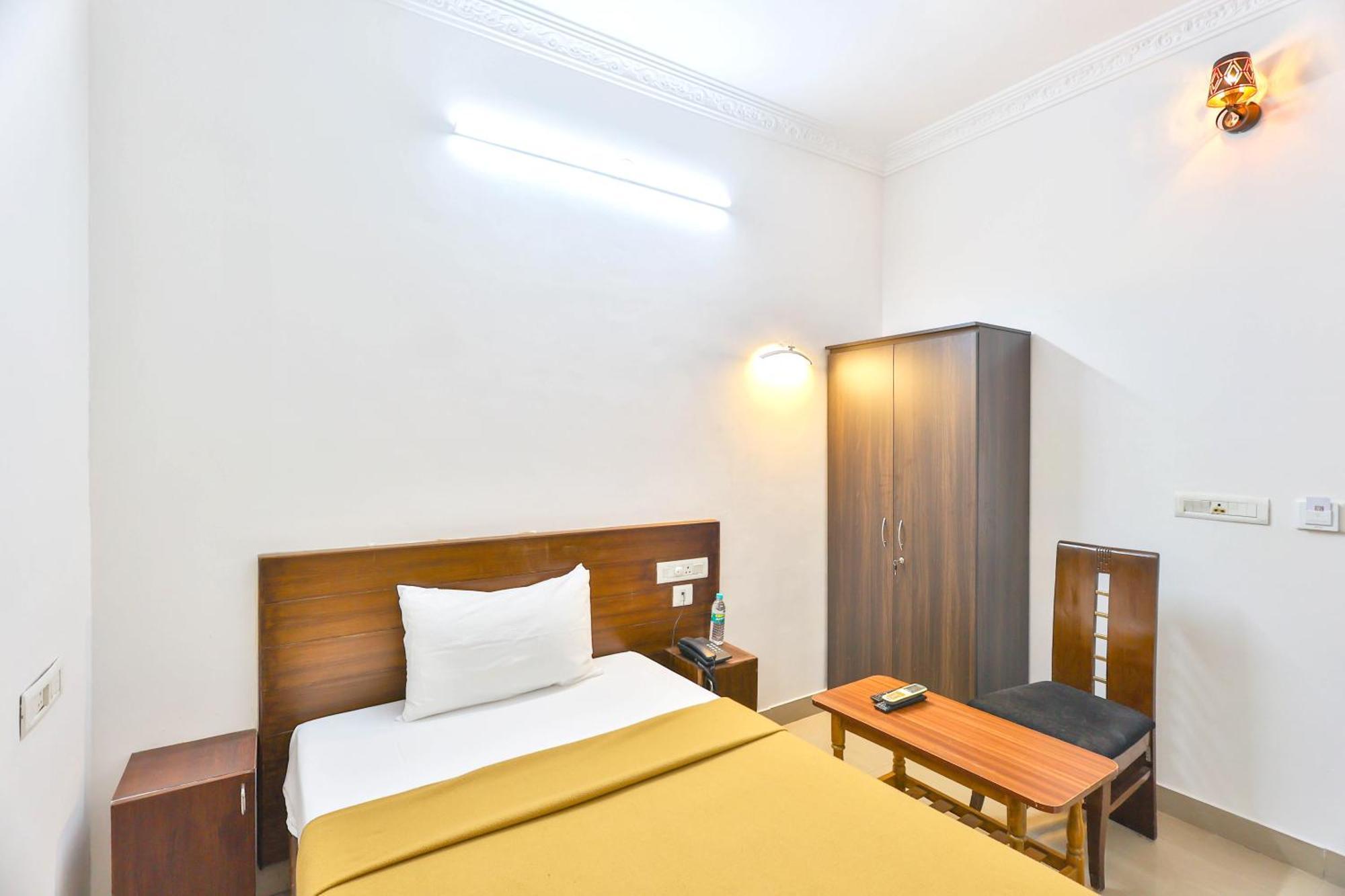 Hotel Golden Bliss Pondicherry Exterior photo
