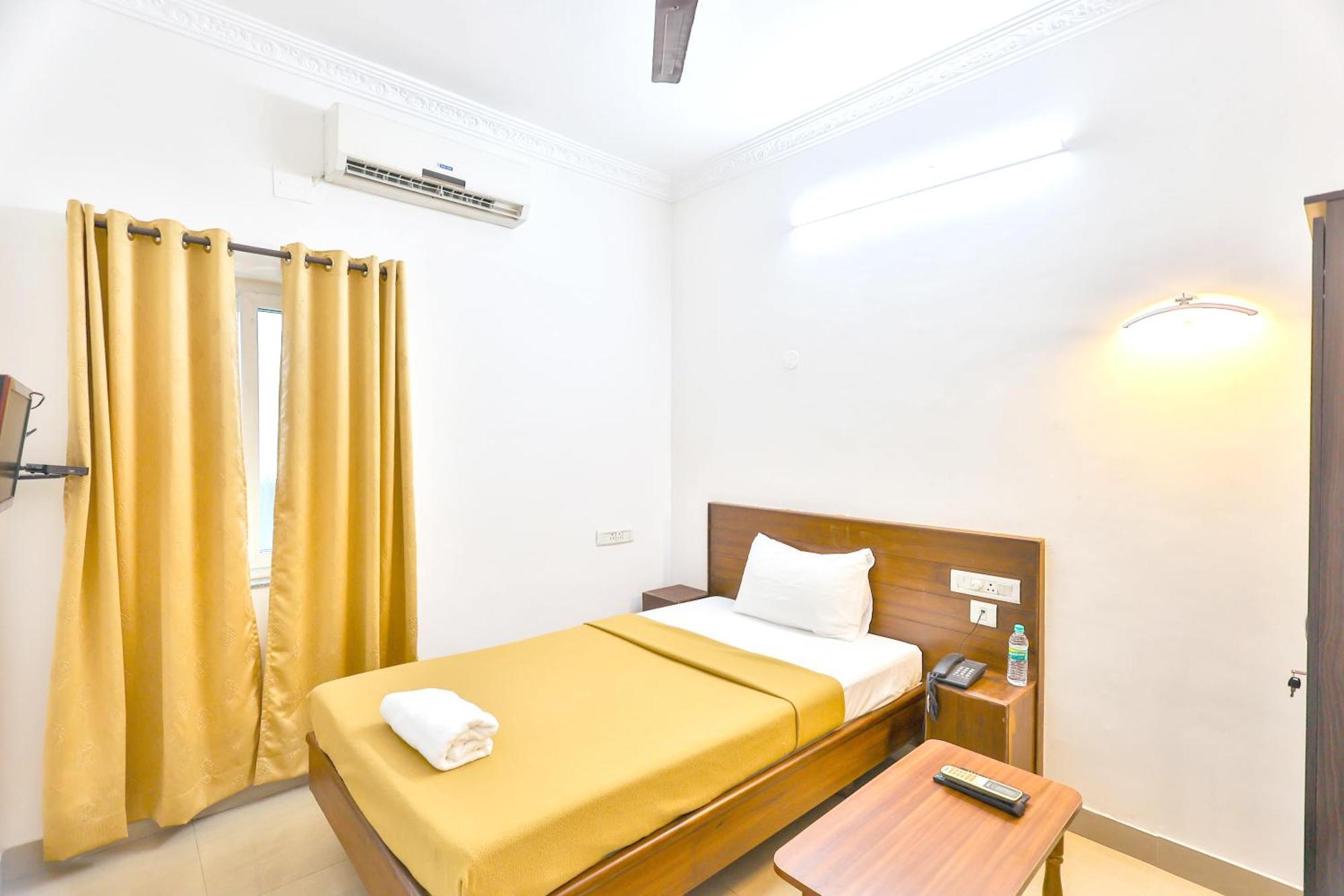 Hotel Golden Bliss Pondicherry Exterior photo